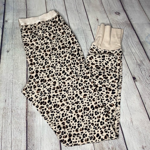 VICTORIA’S SECRET Leopard Print Pajamas - Picture 3 of 8